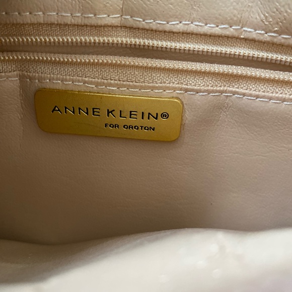 Leather Anne Klein Tan Crossbody Bag with Gold Lion Emblem and Gold Accents - Picture 5 of 11